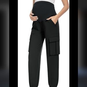 2/$40 ✨Thyme Maternity Cargo Pants